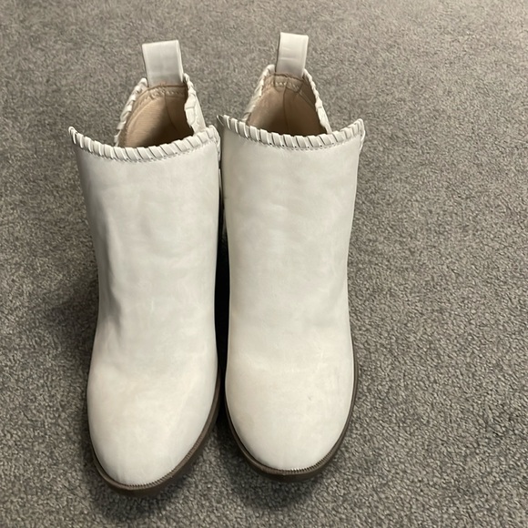 Rock & Candy Booties NWOT - Picture 3 of 10